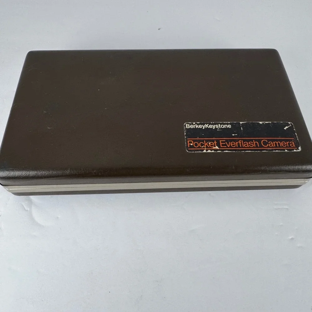 Berkey Keystone 310 Pocket Everflash Camera Black‎ Vintage 110 Film Untested